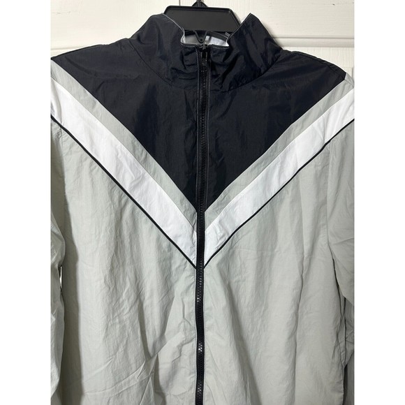 PINK Victoria's Secret Black Logo Zip Windbreaker Jacket Black White Gray XS - Picture 11 of 16